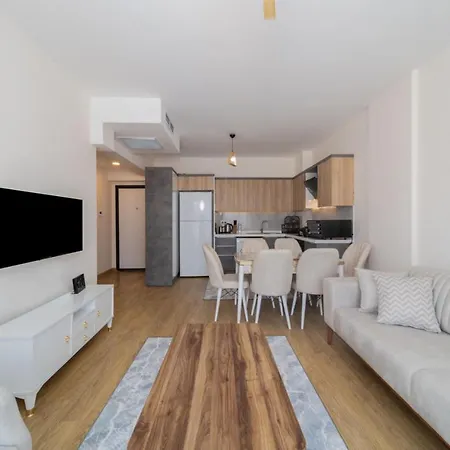 Daire Remarkable Flat With Shared Pool In Kepez Antalya