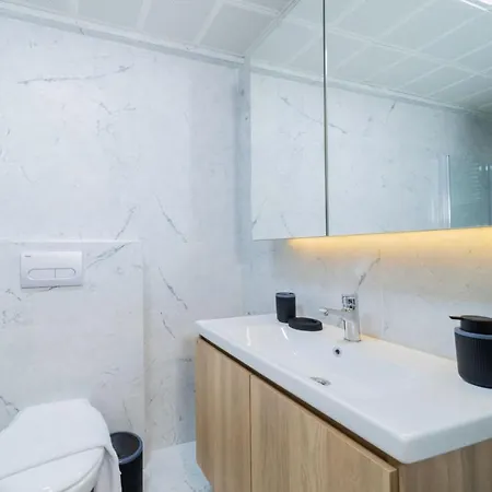 Remarkable Flat With Shared Pool In Kepez Apartman *